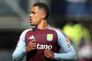 赛事直播互动-天空记者：雅各布-拉姆塞抵达纽卡，今晚体检&amp;即将签约