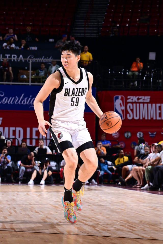 1721285745846032594.jpg 0023uzJ9gy1hrqt8oe23zj60iz0sgadg02.jpg